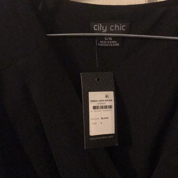 City Chic Size 16 Black Dress - Picture 2 of 2